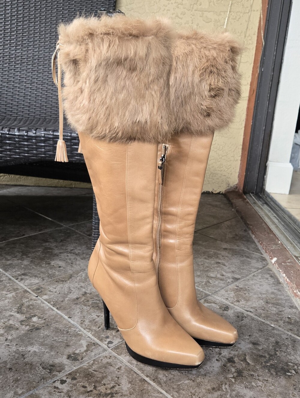 Via Spiga Real Fur And Leather Tall Boots Heels Tan Cream Size 9